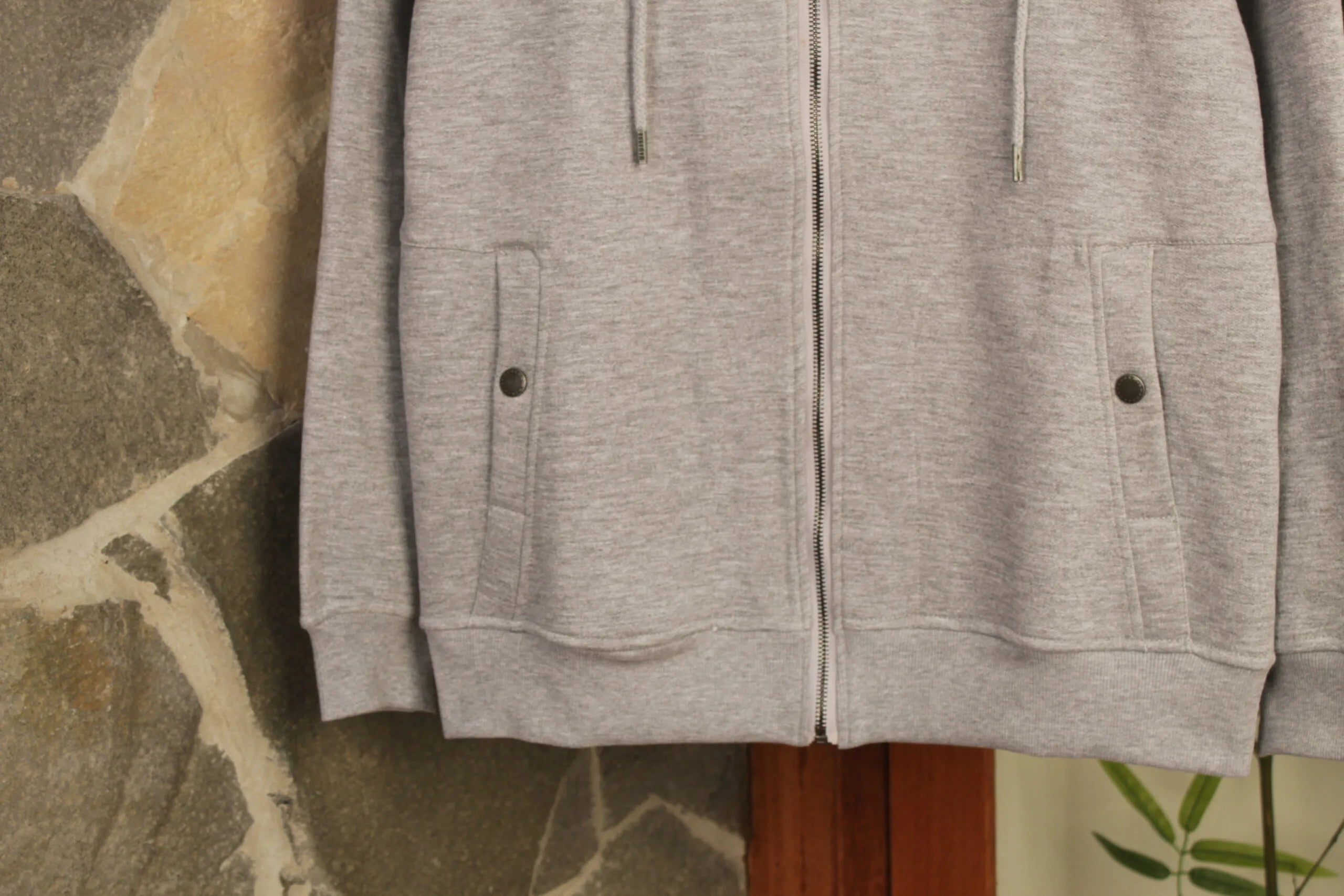 Polera Capucha – Melanch