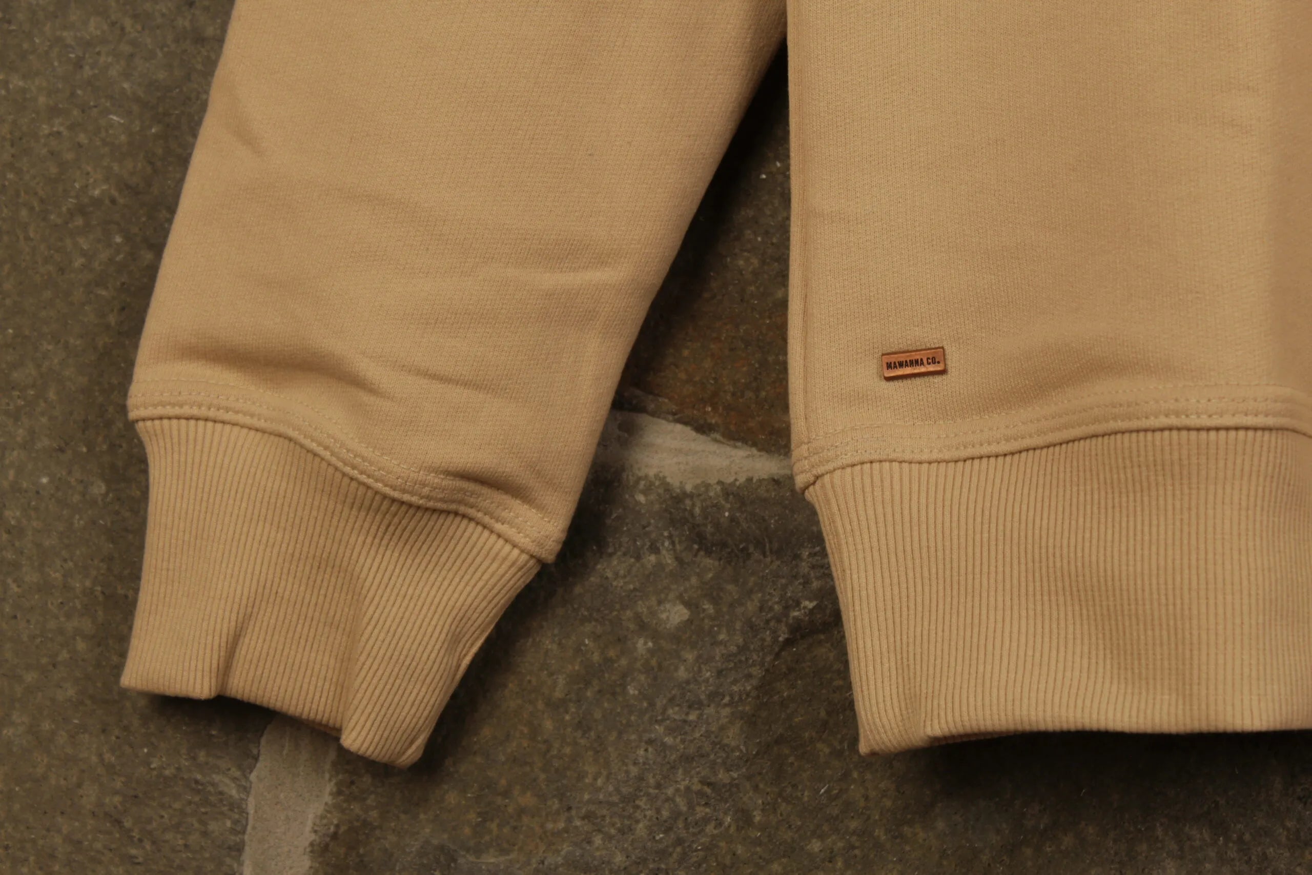 Bassic – Beige Claro