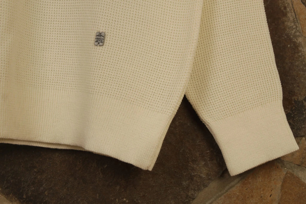 A – Sweater / Perla