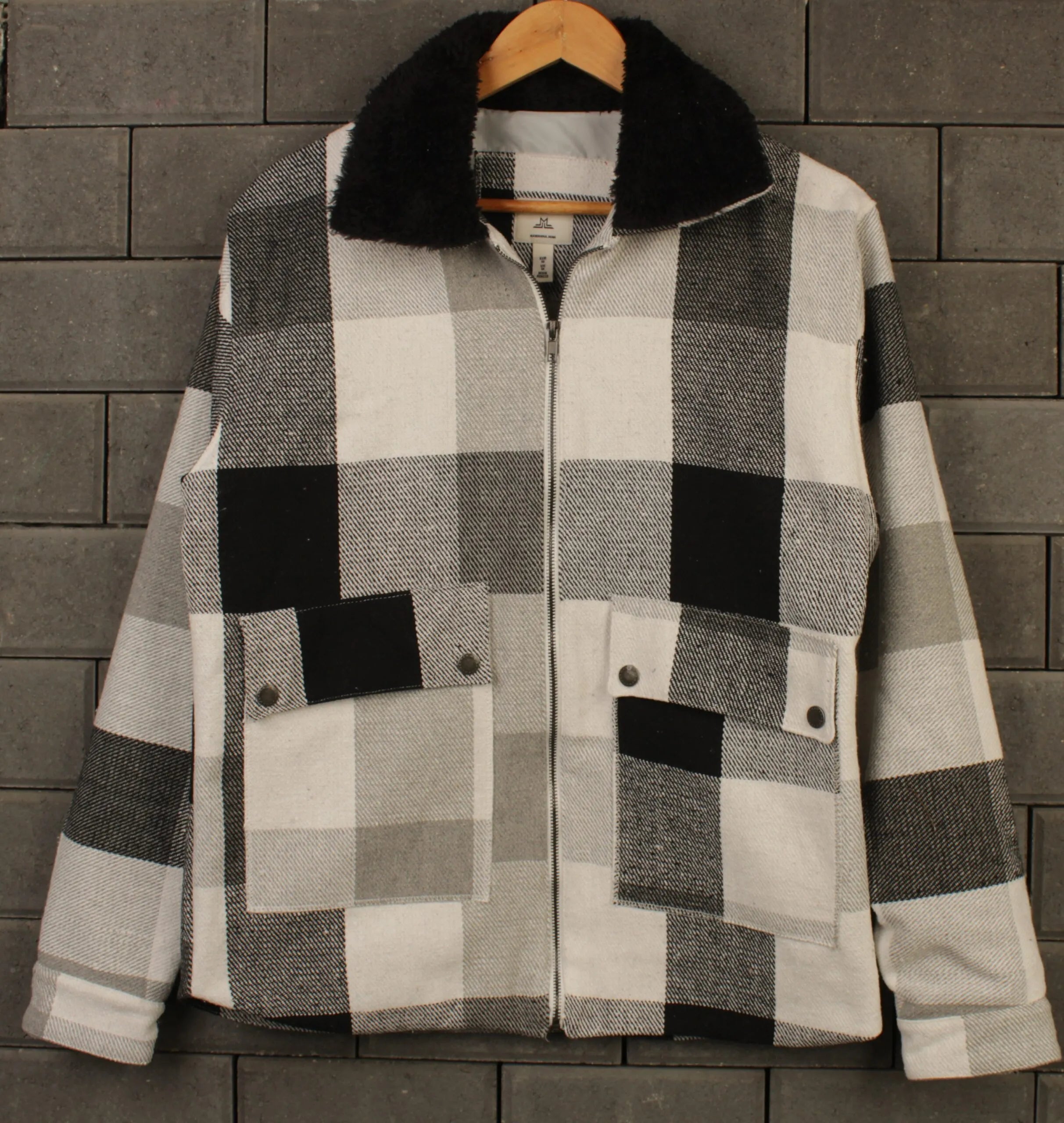 Csc Viela – Blanco con Negro