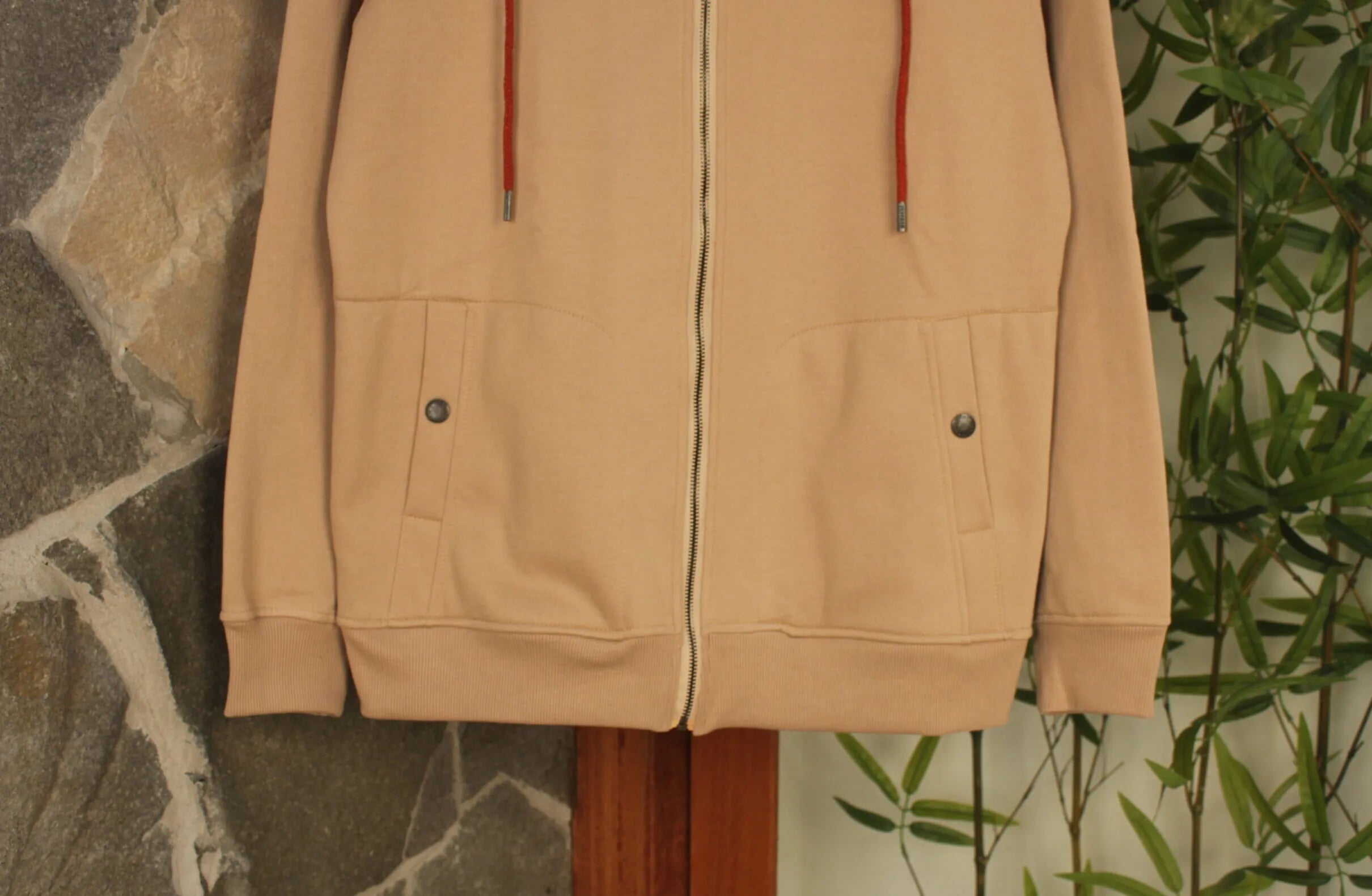 Polera Capucha – Camell